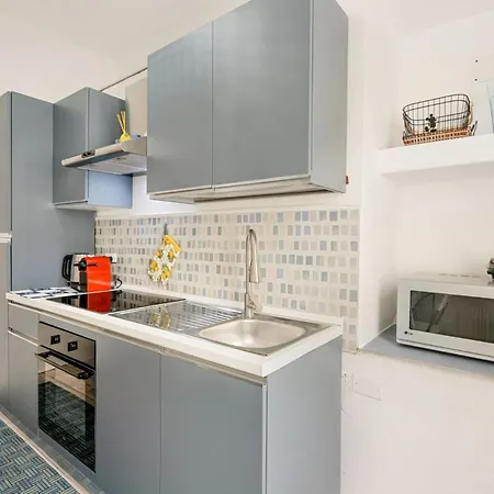 Lemontree-air Conditioning-near The Station Apartmán
